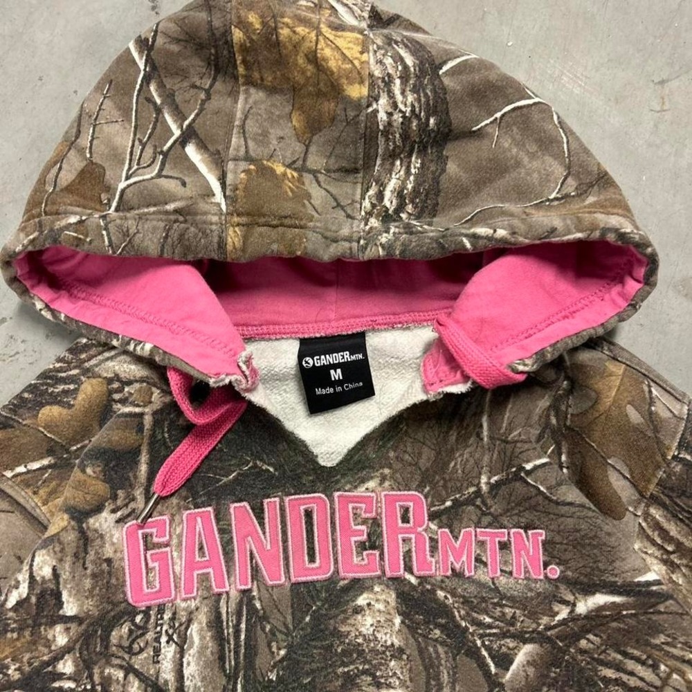 Y2K Realtree Camo Hoodie Shirt - Picture 2 of 2